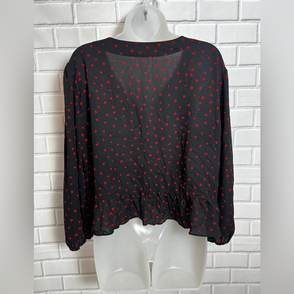 CANDIE’S women black crop top with hearts design /size XXL - Picture 2 of 7